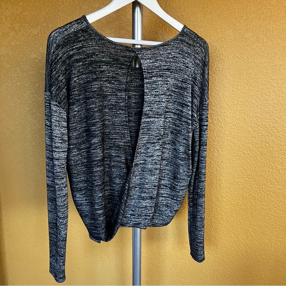 Rag & Bone / Jean Heather Gray Comfy Top w/ open back - Picture 4 of 12